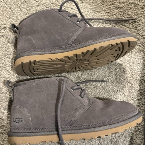 Uggs! - Picture 2 of 8